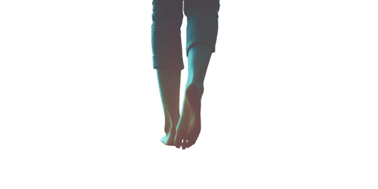 Walking Woman Legs Vinyl Car Decal Sticker – Waterproof & UV-Resistant 