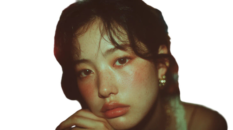 Tearful Asian Woman Vinyl Car Decal Sticker – Waterproof & UV-Resistant 2.72"