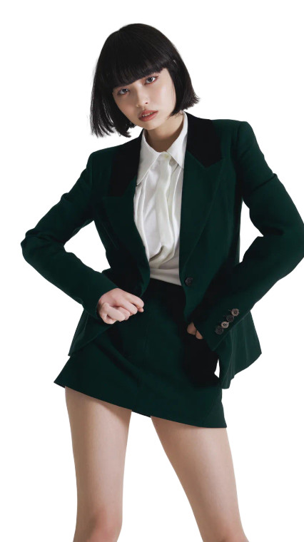 Modern Japanese Woman V3 Vinyl Car Decal Sticker – Waterproof & UV-Resistant 4.8533333333333335"