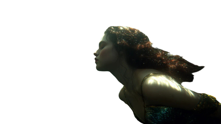 Beautiful Mermaid Underwater Vinyl Car Decal Sticker – Waterproof & UV-Resistant 2.72"