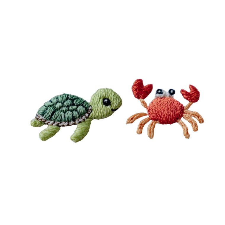 Baby Turtle Crab Vinyl Car Decal Sticker – Waterproof & UV-Resistant 3.4133333333333336"