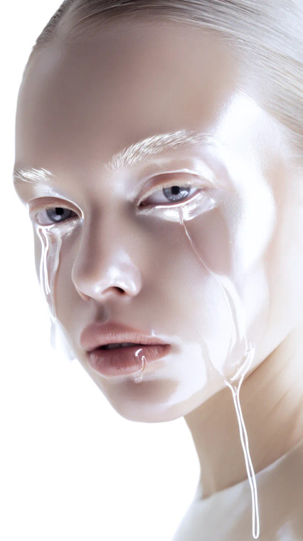 Futuristic Chrome Tears Vinyl Car Decal Sticker – Waterproof & UV-Resistant 9.706666666666667"