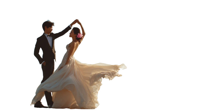 Romantic Beach Dance V2 Vinyl Car Decal Sticker – Waterproof & UV-Resistant 2.72"