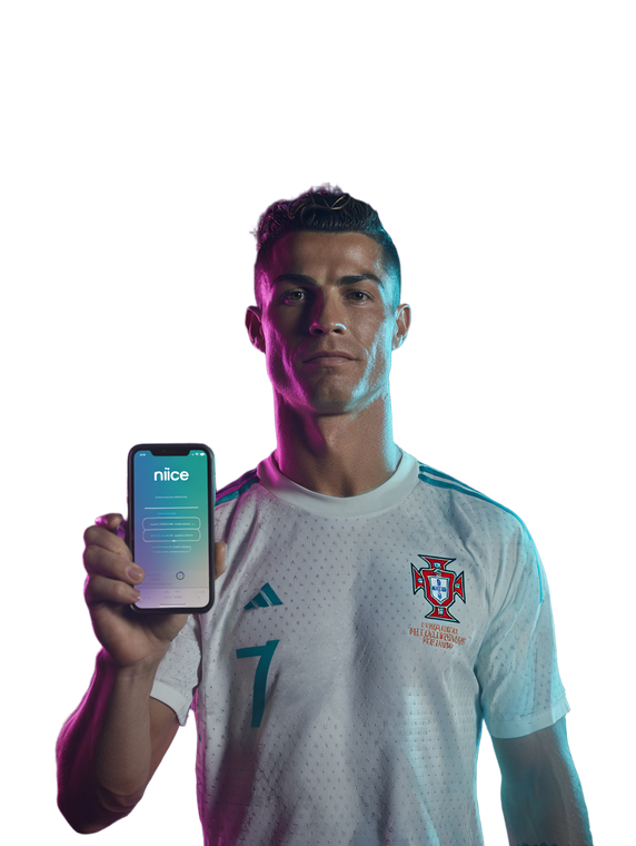 Cristiano Ronaldo Betting Vinyl Car Decal Sticker – Waterproof & UV-Resistant 8.213333333333333"