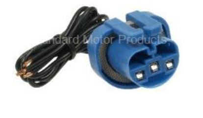 Standard Motor Eng.Management Headlight Socket S-525 Standard; OE Replacement; 3 Terminal; Female; Blue