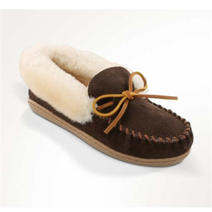 Ladies Alpine Sheepskin Minnetonka Slippers, Chocolate Brown Ladies Alpine Sheepskin Minnetonka Slippers, Chocolate Brown