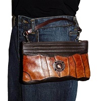 westerncanteens.com-cb85-medium-leather-cell-phone-bag-for-your-jeans-jeans-clipped-rev-1.jpeg