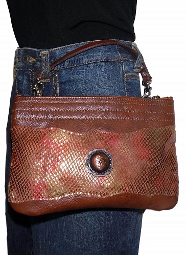 westerncanteens.com-cb89-leather-cell-phone-bag-for-your-jeans-2-small.jpeg