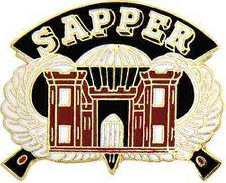 Army Engineer Sapper Hat/Lapel Pin 