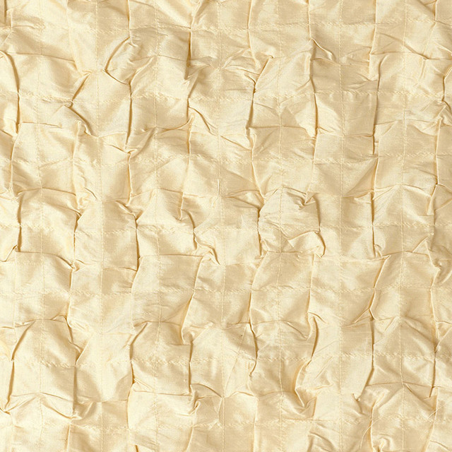 Rapture Champagne 54871 by Schumacher Designer Fabric MODERN GLAMOUR See Sample INDIA . </p><p>Repeat: Horizontal: 3" (8CM) and Vertical: 3 1/2" (9CM) 48" WIDE (122CM) - Swanky Fabrics -