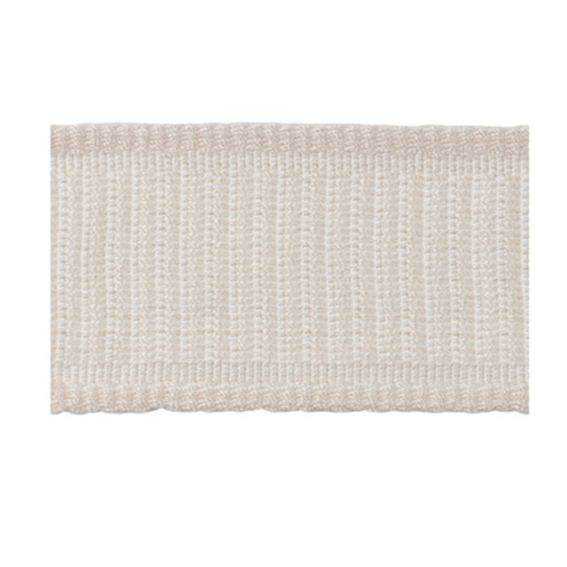 Coeur Band Cream by Brunschwig & Fils Trim Brunschwig & Fils Trim Coeur Band CreamTrim LE COEUR PASSEMENTERIE VISCOSE - 100% France </p><p>Repeat: H: , V: 2 - Fabric Carolina -