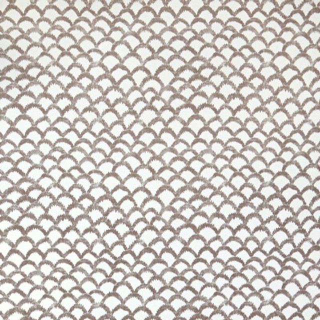 P2022109.616.0 by Lee Jofa Wallcovering Lee Jofa Wallcovering P2022109.616.0Wallcovering PAOLO MOSCHINO MARTINIQUE NON WOVEN - 100% United Kingdom </p><p>Repeat: H: 7.87, V: 5.9 26.75 - Fabric Carolina -