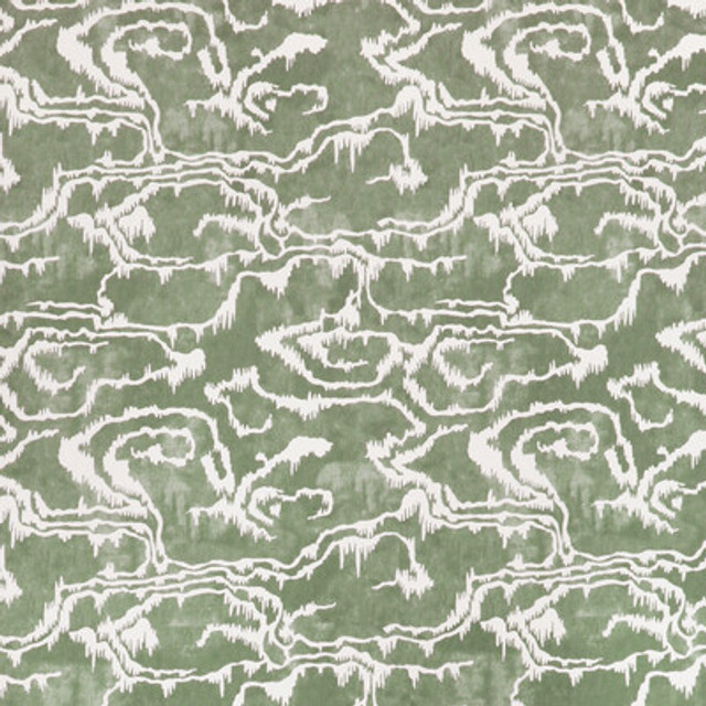 P2022110.3.0 by Lee Jofa Wallcovering Lee Jofa Wallcovering P2022110.3.0Wallcovering PAOLO MOSCHINO MARTINIQUE NON WOVEN - 100% United Kingdom </p><p>Repeat: H: 16.54, V: 16.14 26.75 - Fabric Carolina -
