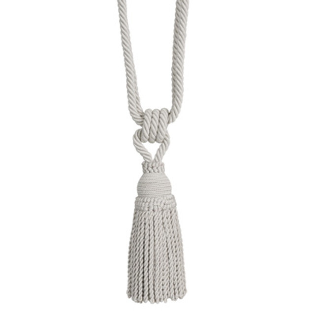 T8012111.118.0 by Brunschwig & Fils Trim Brunschwig & Fils Trim T8012111.118.0Trim LE COEUR PASSEMENTERIE VISCOSE - 73%;COTTON - 22%;WOOD - 5% France </p><p>Repeat: H: , V: 28 - Fabric Carolina -