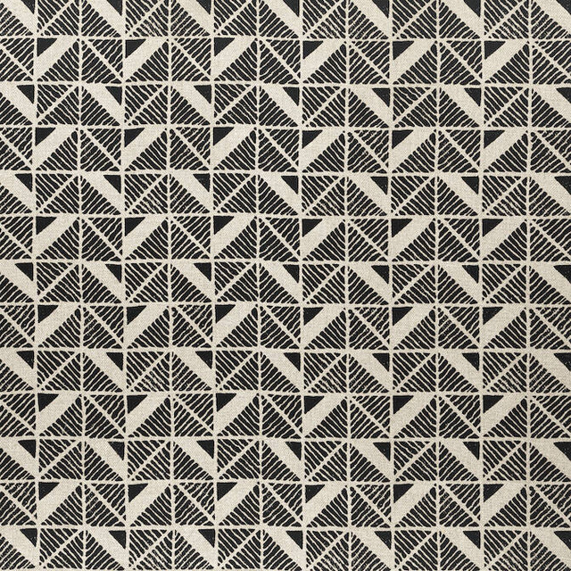 Bloomsbury Square Black AF23120 by Anna French Fabric Anna French Fabric Bloomsbury Square Black AF23120Fabric Willow Tree Fabric Book 100% Linen INDIA </p><p>Repeat: V: 9 54 - Fabric Carolina -