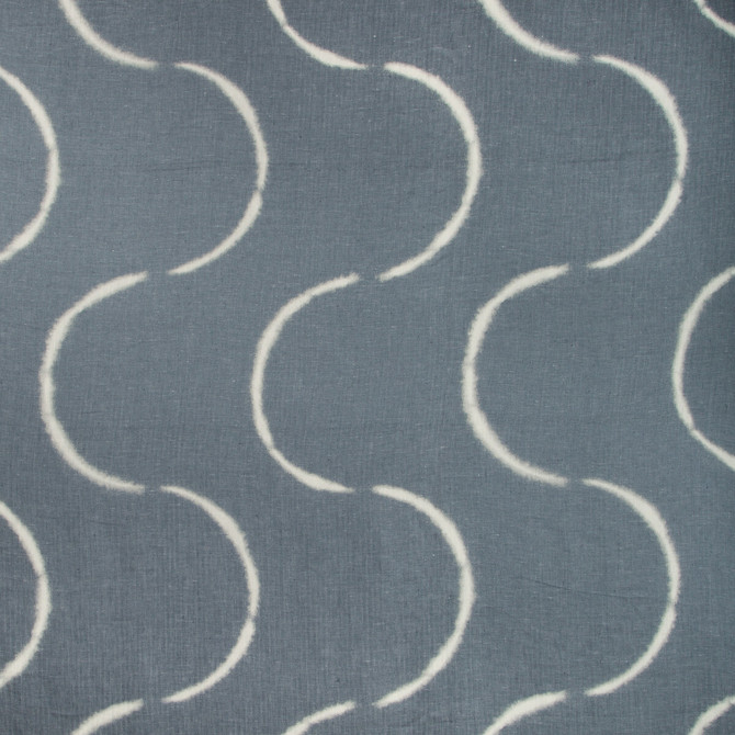 Synergy Chambray by Kravet Couture Fabric Kravet Couture Fabric Synergy ChambrayFabric LINEN - 100% Turkey </p><p>Repeat: H: 63.4, V: 61.8 118 - Fabric Carolina -