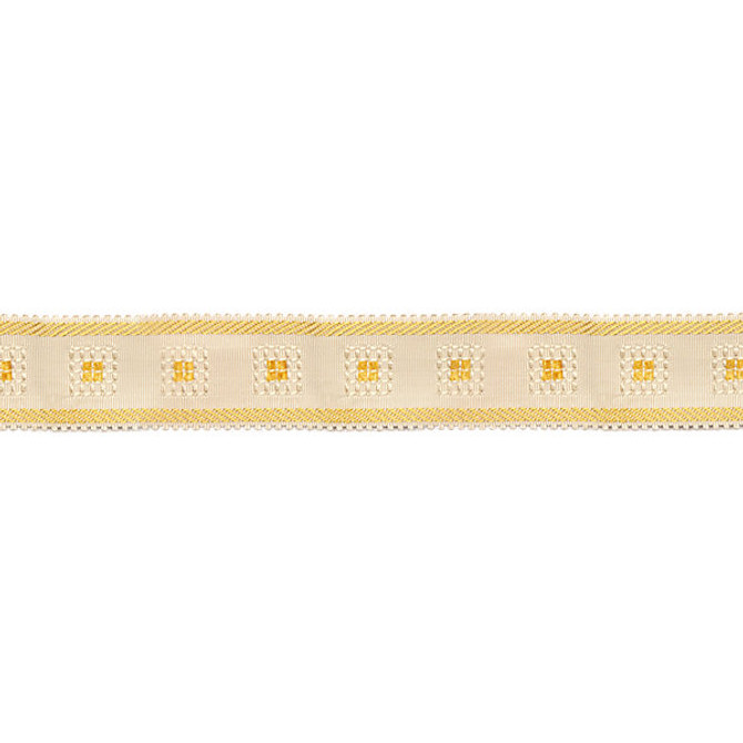 Sienese Braid Cream & Gold by Scalamandre
 Trim Scalamandre
 Trim Sienese Braid Cream & GoldTrim 93% SILK 7% COTTON CHENILLE CHINA </p><p>Repeat: H: , V: 2" - Fabric Carolina -