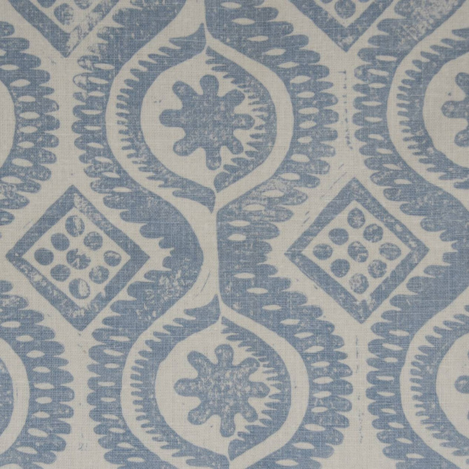 Damask Blue by Lee Jofa Wallcovering Lee Jofa Wallcovering Damask BlueWallcovering BLITHFIELD PAPER - 100% United Kingdom </p><p>Repeat: H: 22.75, V: 22.75 54 - Fabric Carolina -
