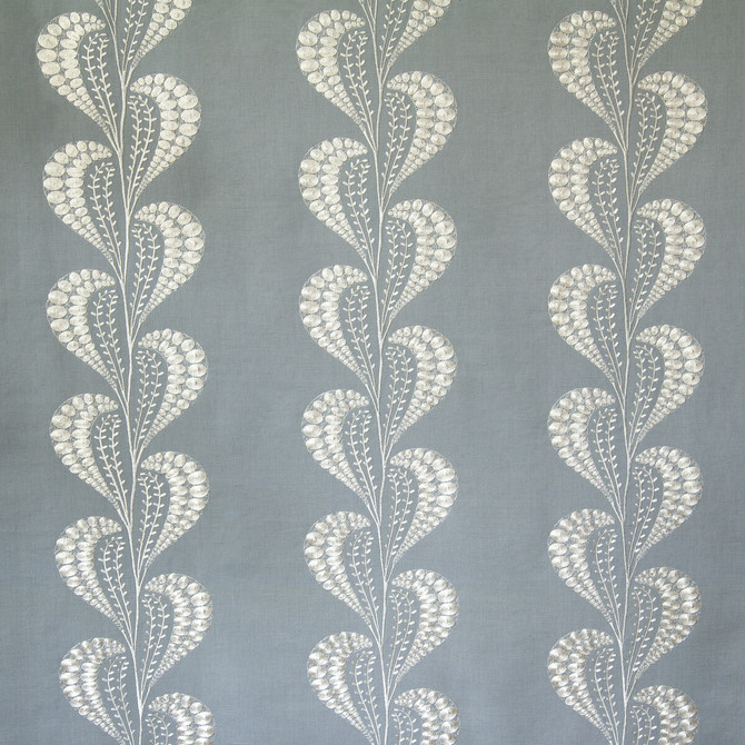 Tisza Chambray by Kravet Couture Designer Fabric WINDSOR SMITH NAILA LINEN - 44%;COTTON - 29%;VISCOSE - 19%;SPUN POLYESTER - 8% India LIGHT Horizontal: 26 and Vertical: 13.3 51 - Swanky Fabrics -