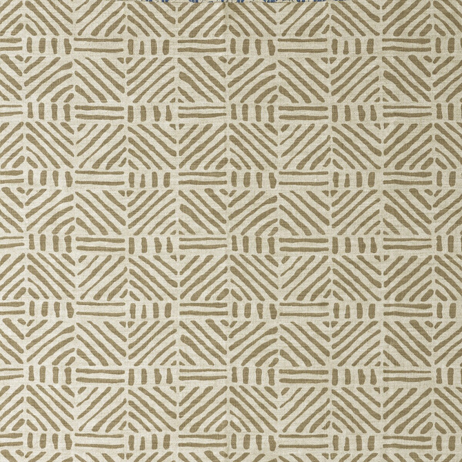 Linwood Stone by Lee Jofa Fabric Lee Jofa Fabric Linwood StoneFabric BLITHFIELD LINEN - 100% United Kingdom </p><p>Repeat: H: 17.3, V: 11.5 52.8 - Fabric Carolina -