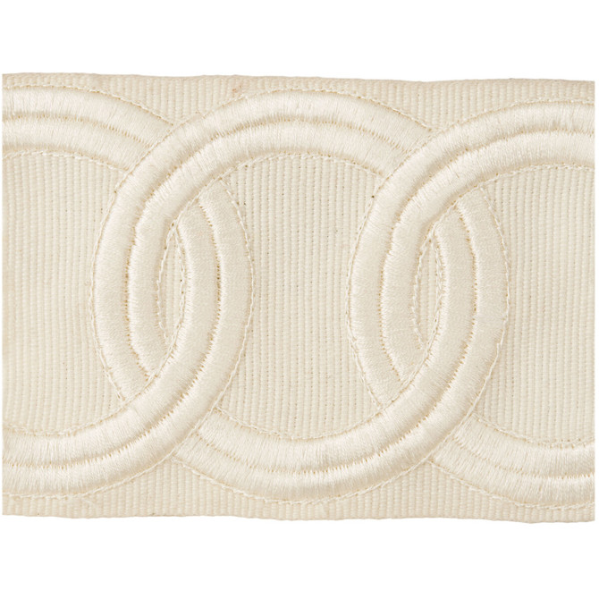 Grecian Braid Pearl by Kravet Couture Trim Kravet Couture Trim Grecian Braid PearlTrim CALVIN KLEIN COLLECTION COTTON - 78%;RAYON - 22% India </p><p>Repeat: H: 2.5, V: 1.5 2.559 - Fabric Carolina -