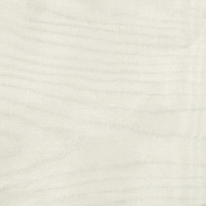 Yuko Silver by Brunschwig & Fils Wallcovering Brunschwig & Fils Wallcovering Yuko SilverWallcovering SILVER LEAF - 100% Japan </p><p>Repeat: H: 6, V: 6 36 - Fabric Carolina -