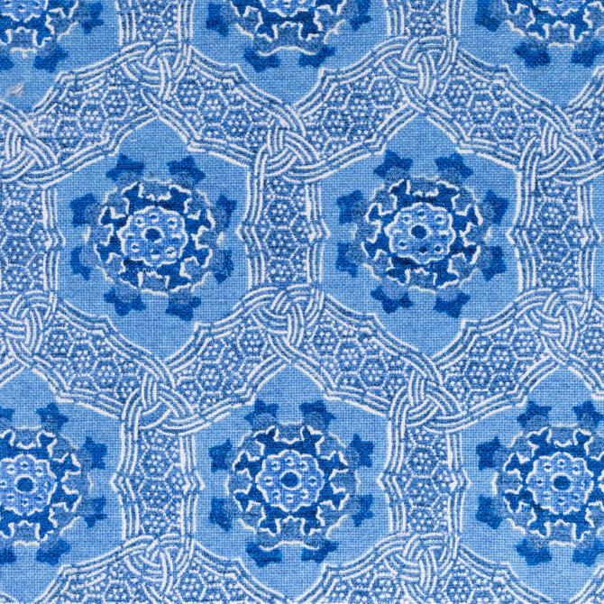 Skylark 1 Bluebird by Stout Fabric Stout Fabric Skylark 1 BluebirdFabric RAINBOW LIBRARY BREEZE/AEGEAN 100%COT CHINA </p><p>Repeat: H: 6.750, V: 6.250 54 in - Fabric Carolina -