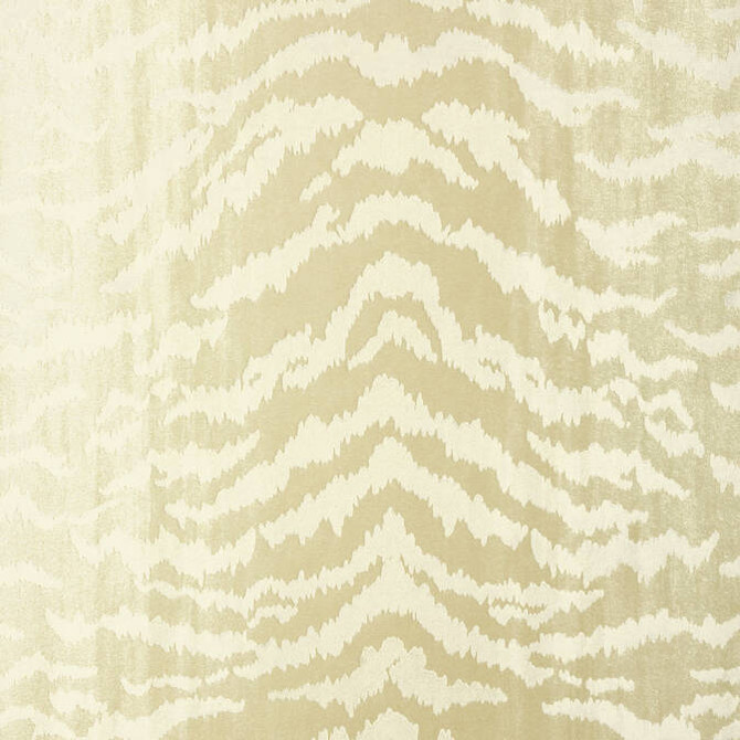 Tiger Flock Pearl T83064 by Thibaut Wallpaper Thibaut Wallpaper Tiger Flock Pearl T83064Wallpaper Natural Resource 2 Flock on Non-Woven UNITED KINGDOM </p><p>Repeat: V: 25.5 20.5 - Fabric Carolina -