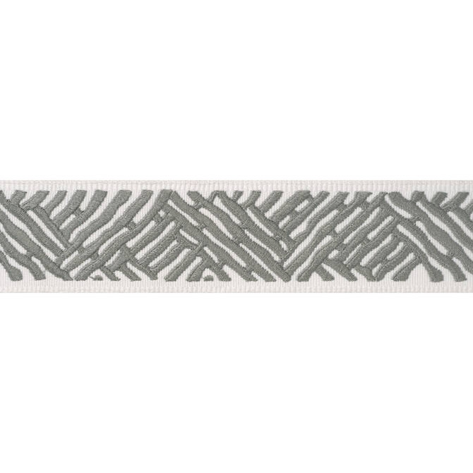 Cobble Hill Tape Platinum E12019 by Thibaut Fabric Thibaut Fabric Cobble Hill Tape Platinum E12019Fabric Tapes & Trims Volume 1 65% Cotton, 35% Spun Poly INDIA </p><p>Repeat: V: 7.62 2 - Fabric Carolina -