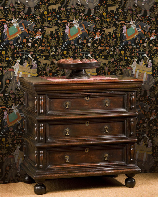 Hindustan Anthracite Wallpaper by Mind the Gap Designer Wallpaper PREMIUM DESIGNER WALLPAPER COLLECTION Non-woven Made in Europe Paste the wall 3 rolls x 20.5 x 3.25 yards - Swanky Fabrics -