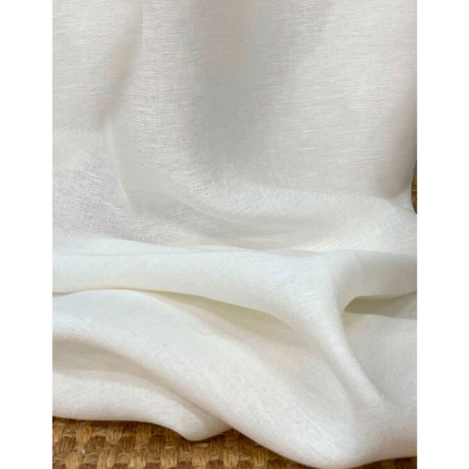 Gaston Y Daniela Drapery GDT5731.001.0 Drapery LINEN - 100% Spain </p><p>Repeat: H: , V: 27.5 21 - My Fabric Connection -