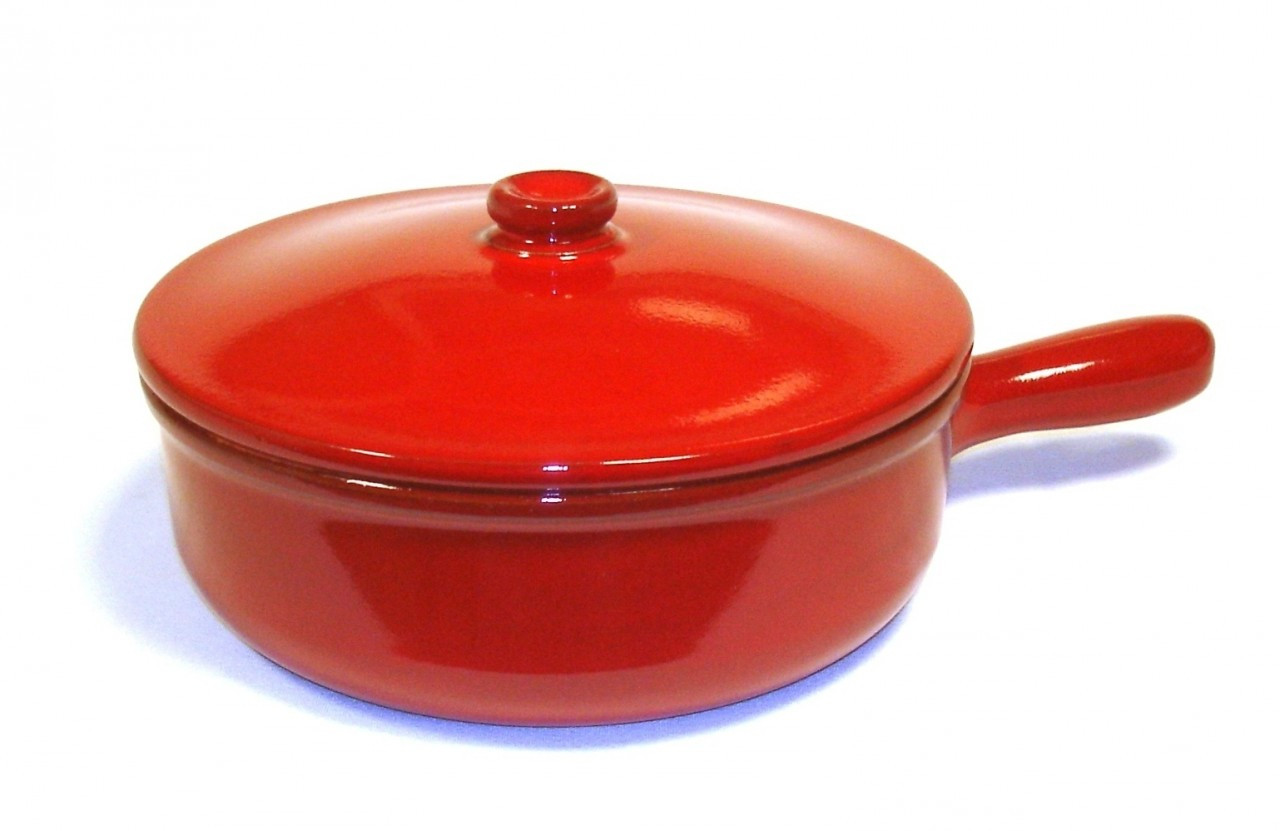 Terra Allegra  Piral 3.5 Quart Red Saucepan