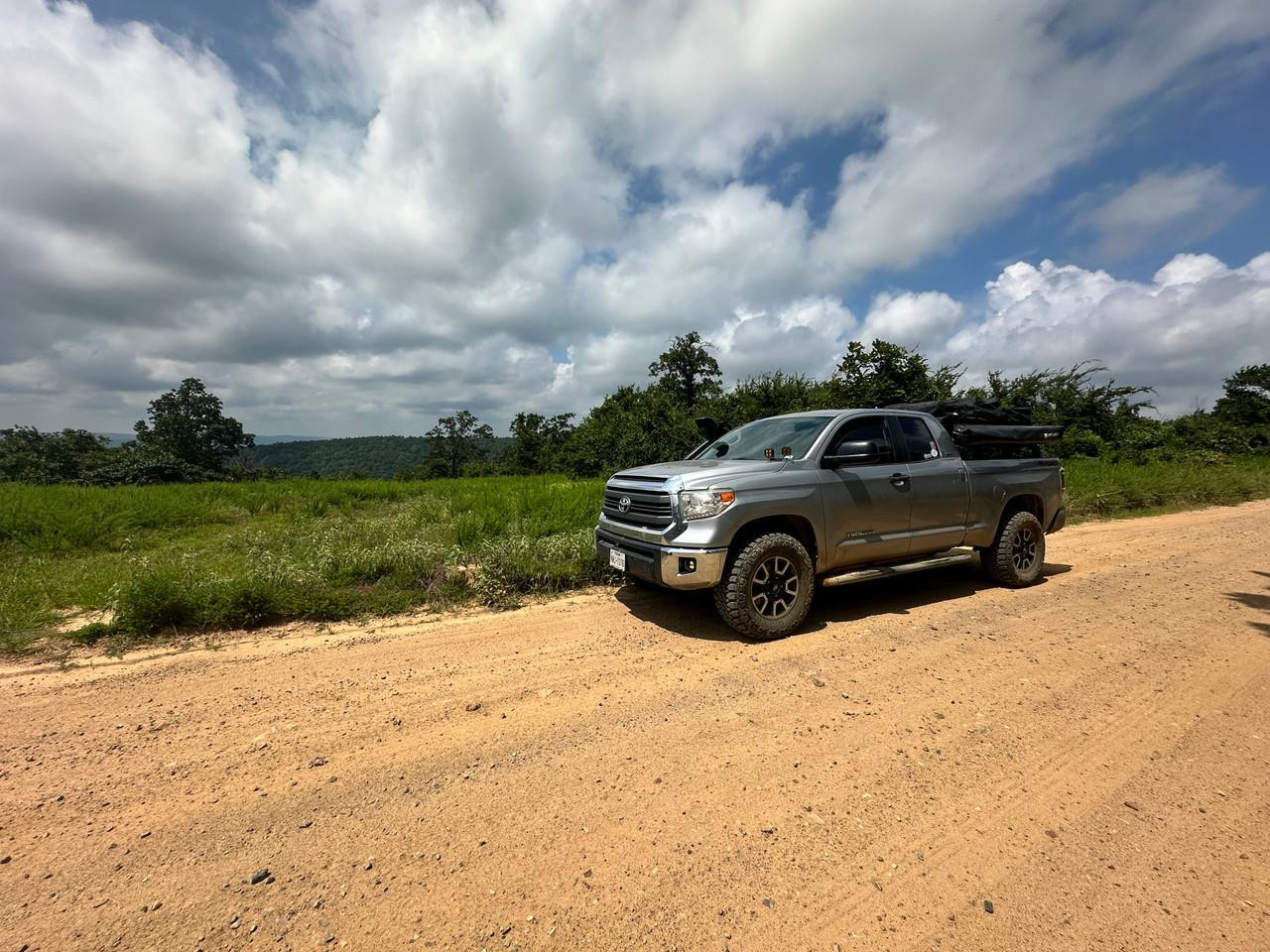 Front 3 Inch Lift Struts 22+ Tundra Sequoia Freedom Off-Road