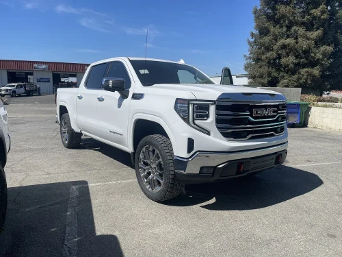 Freedom Off-Road 3" Front Lift Struts w/ 2" Rear Blocks, Shocks, and Front Upper Control Arms #FO-G807-KIT+FO-G301R+FO-G707FU 