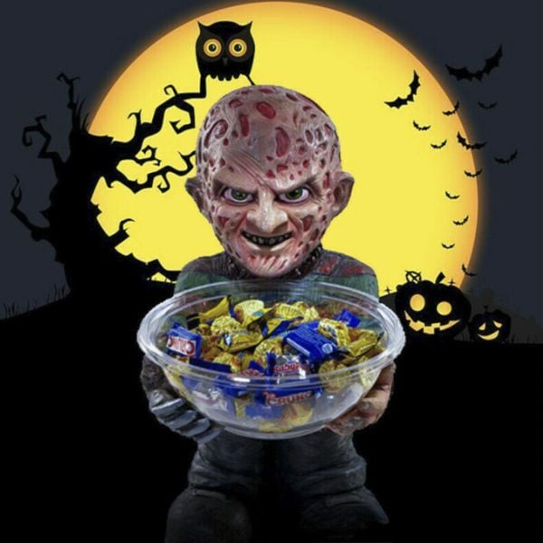Decorative Objects Horror Movie Gnomes Movie Dwarf Statue Resin Nightmare Gnome Figurine with Candy