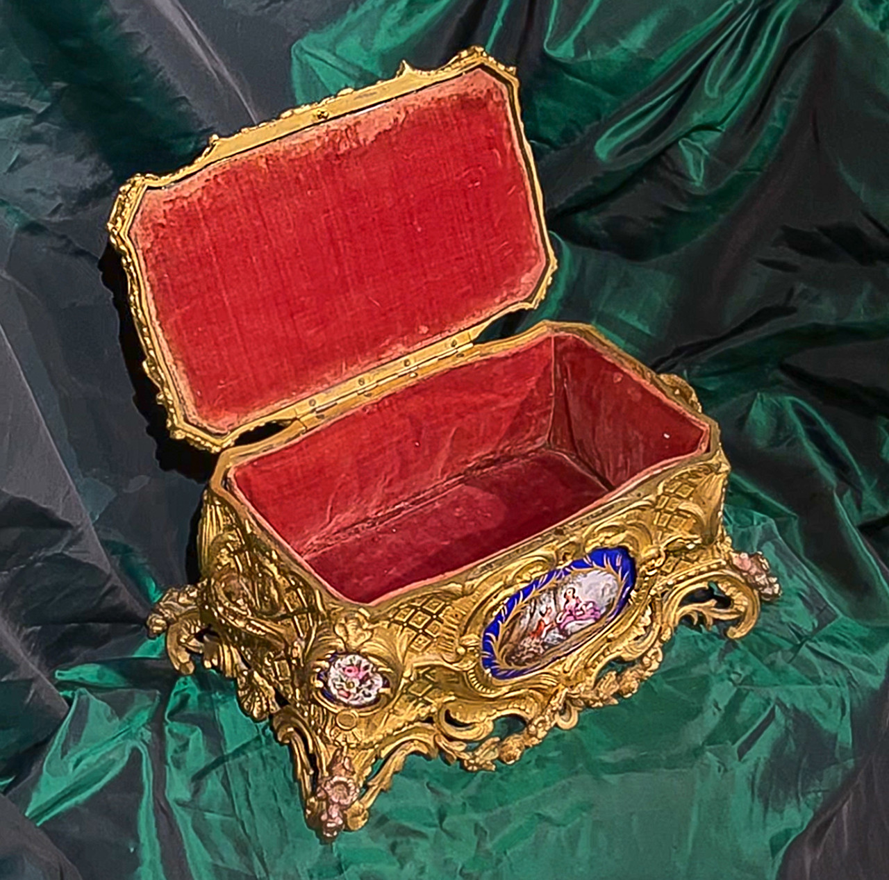 Outrageous Porcelain Rococo Jewelry Casket by Tahan - F&P Associates