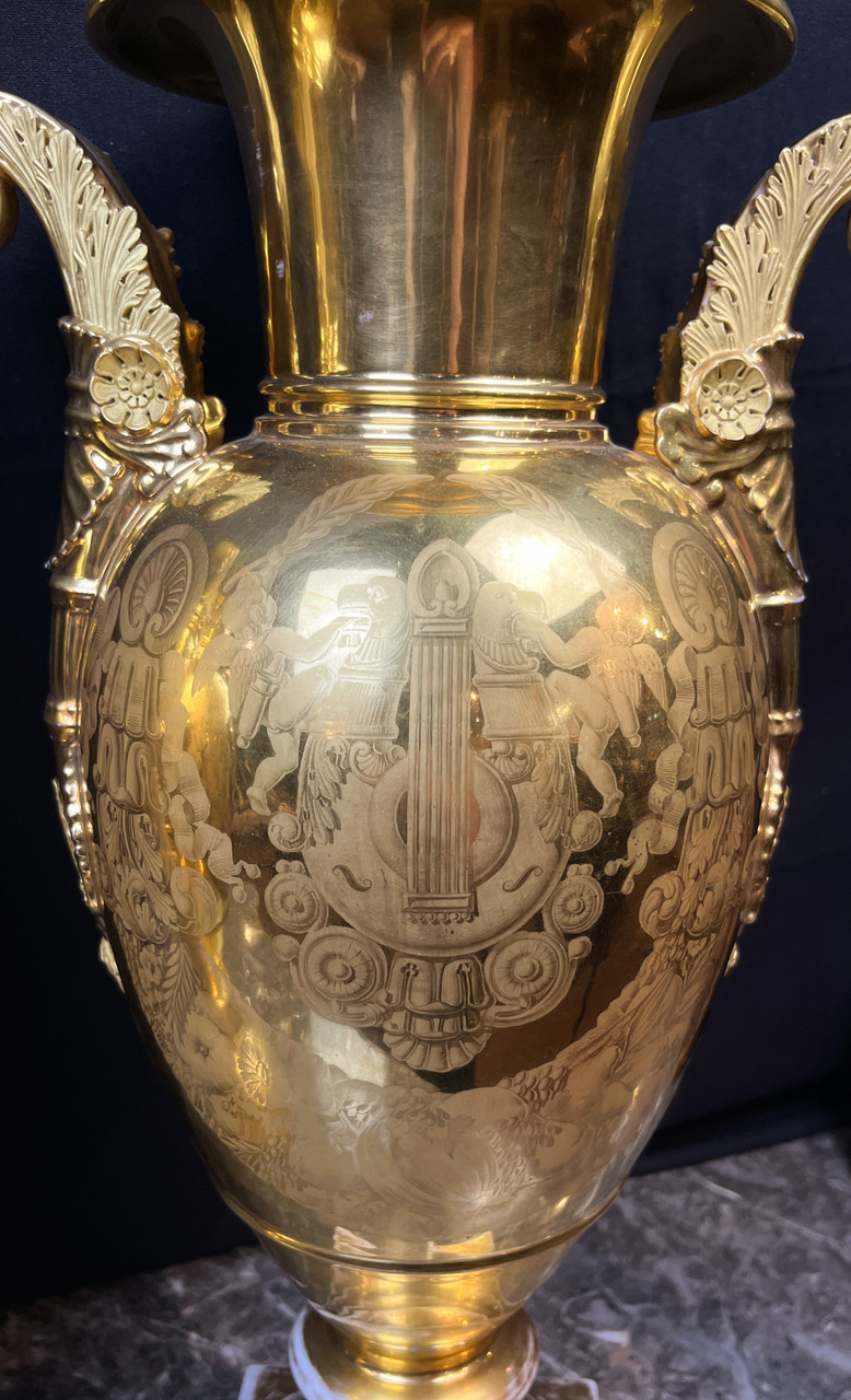 Pair of Paris Darte Freres Porcelain Portrait Vases with Gold