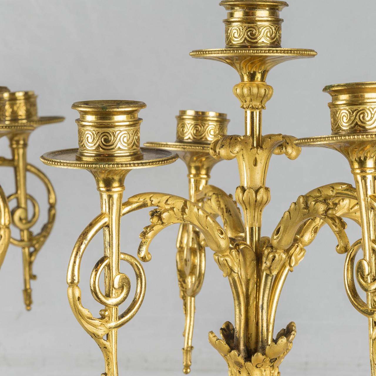 フランス❤️照明 A Fine Quality Pair of Louis XVI Style Gilt Bronze Mounted Cobalt
