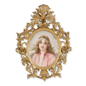 A LARGE BERLIN (K.P.M.) PORCELAIN OVAL PLAQUE OF A BEAUTY A LARGE BERLIN (K.P.M.) PORCELAIN OVAL PLAQUE OF A BEAUTY