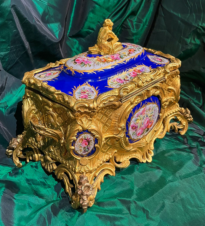 Outrageous Porcelain Rococo Jewelry Casket by Tahan
