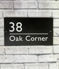 Classic font, With line, Mixed Case, White