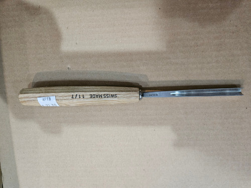 Pfeil Woodcarving Tools Preowned at Art from the Bark