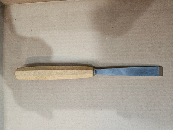 Pfeil (Swiss Made) Woodcarving Tools - Preowned at Art from The Bark's CarvingsandHobbies.com