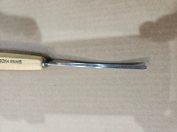 Pfeil Woodcarving Tools Preowned at Art from the Bark