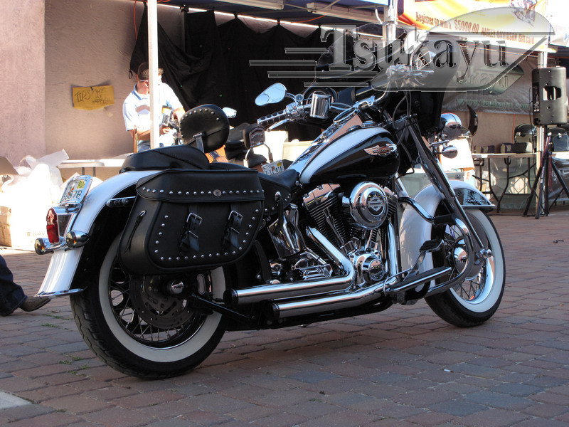 softail deluxe fairing