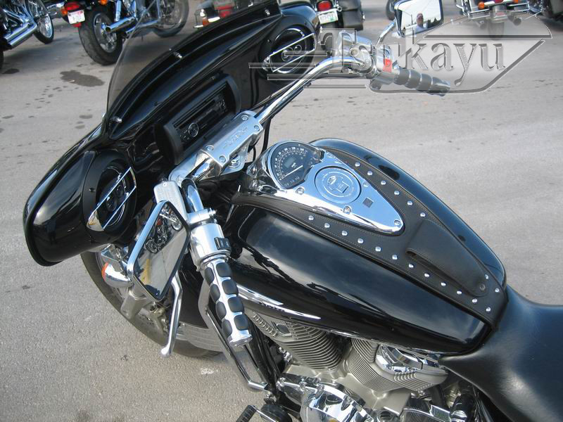 Batwing Classic Fairing with Regular Headlight Opening for Honda VTX 1800 6x9 speakers