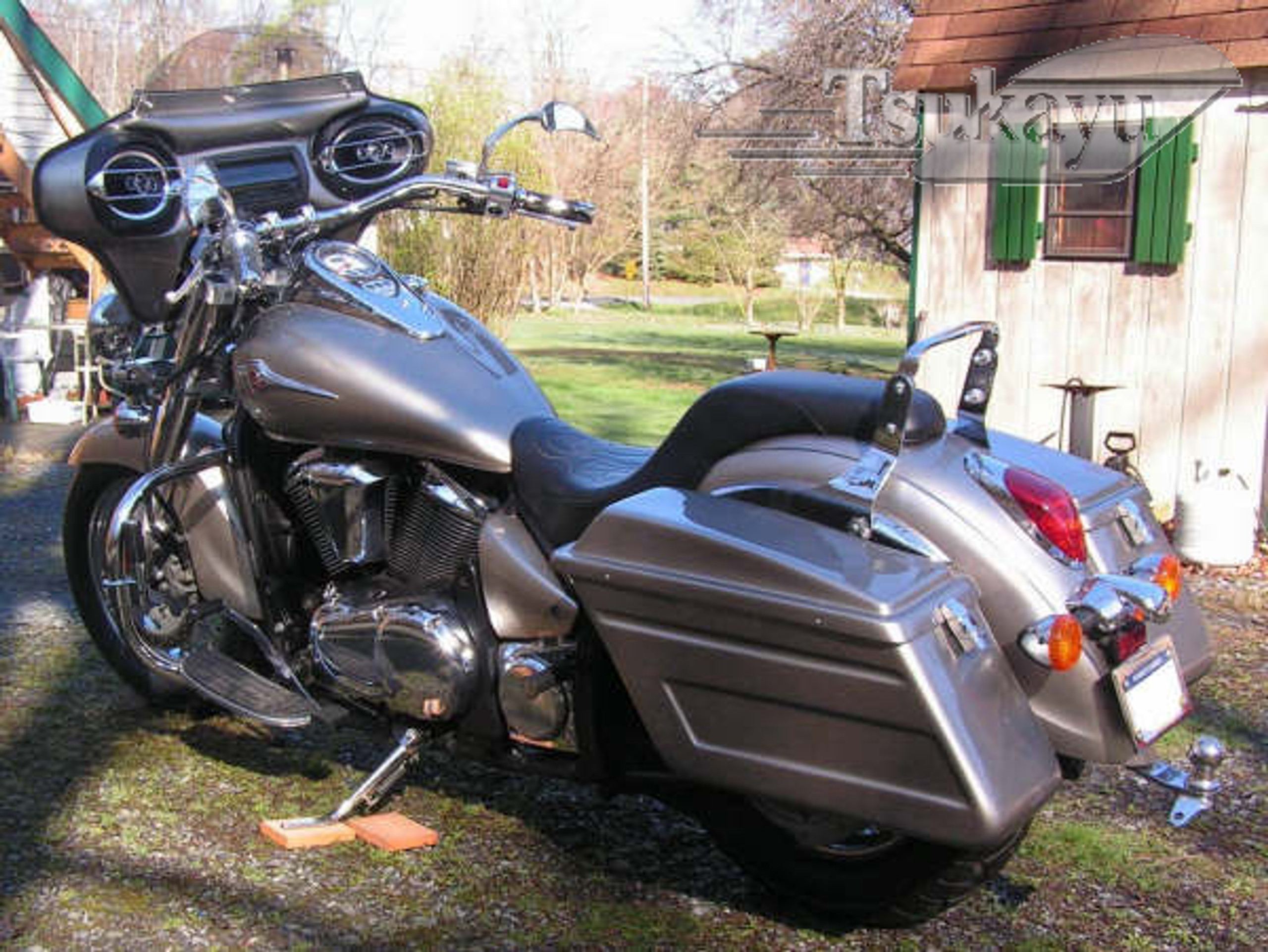 Kawasaki Vulcan 900 Custom Batwing Fairing