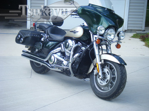 Batwing 6x9 Fairing with Full Stereo for Kawasaki Vulcan 1700 Classic LT - Gloss Black Painted