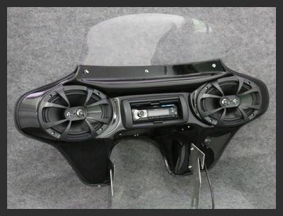 Batwing 6x9 Fairing with Full Stereo for Kawasaki VN900 Vulcan Custom - Gloss Black Painted