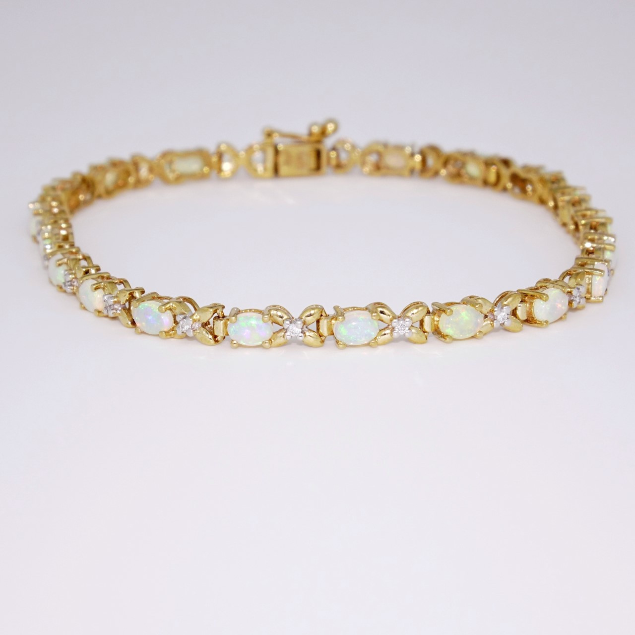 9ct gold clearance opal bracelet